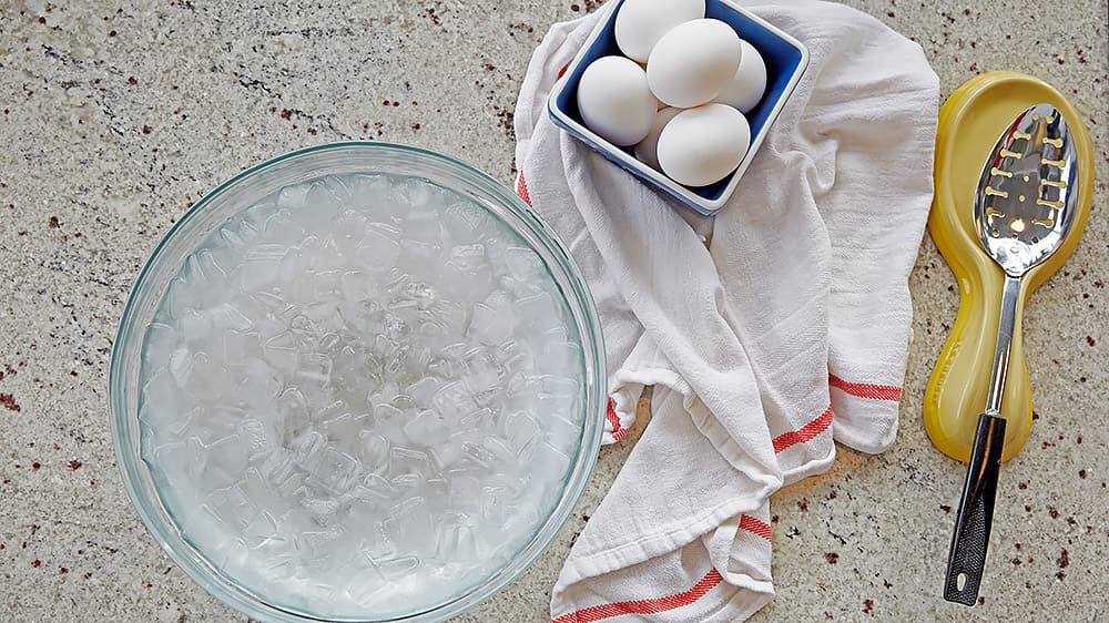 Ice bath and boiled eggs