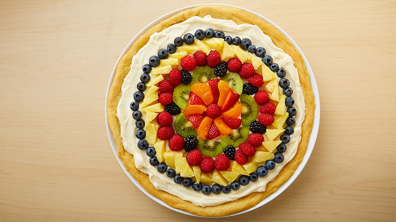Ring topped fruit pizza