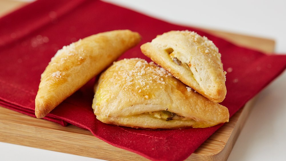 Cheese Crescent Triangles