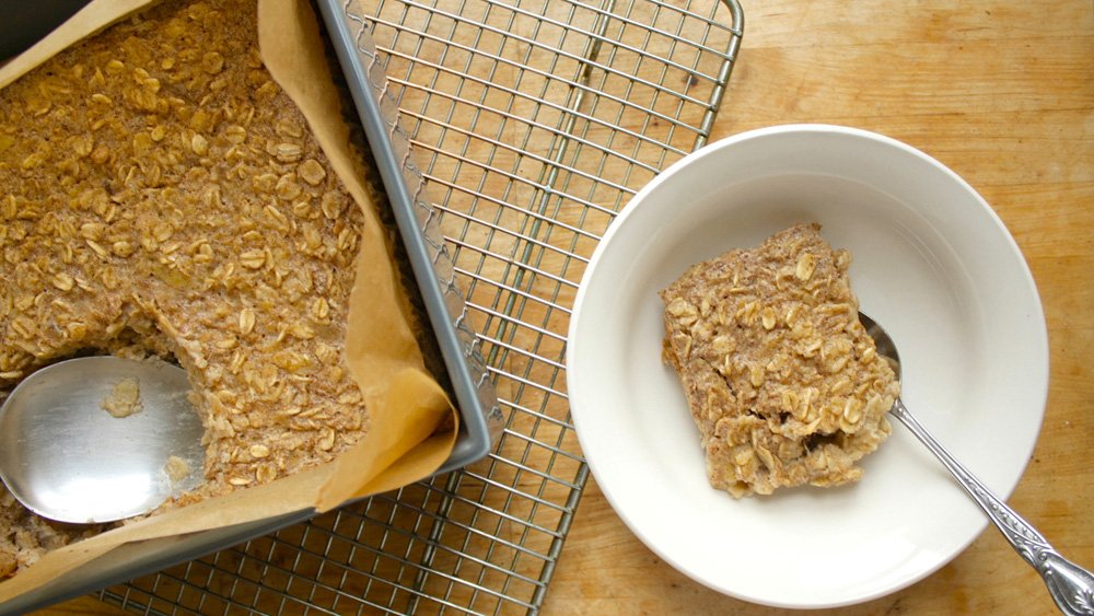 Banana Bread Baked Oatmeal