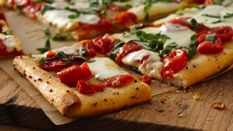 Garlic Butter Crusted Margherita Pizza