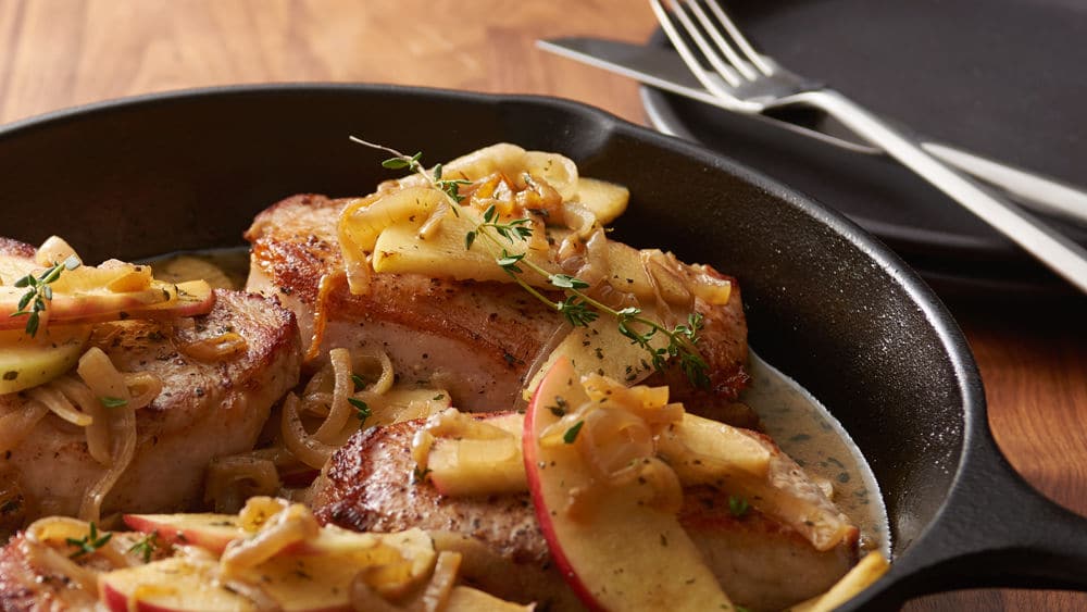 Skillet Smothered Pork Chops with Apples and Onions